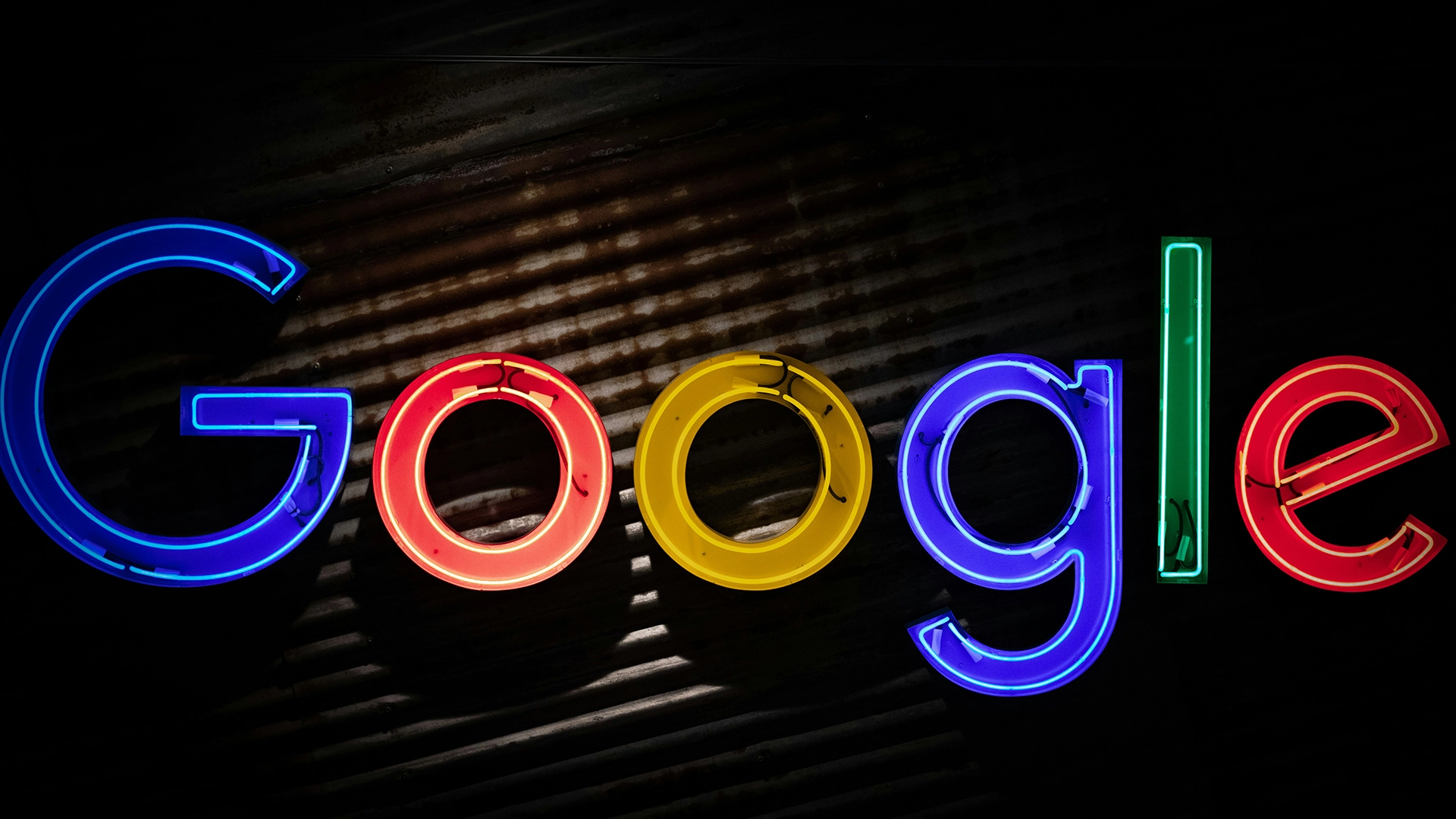 Google st&aring;r overfor antitrustklage i EU over AI-oversikter